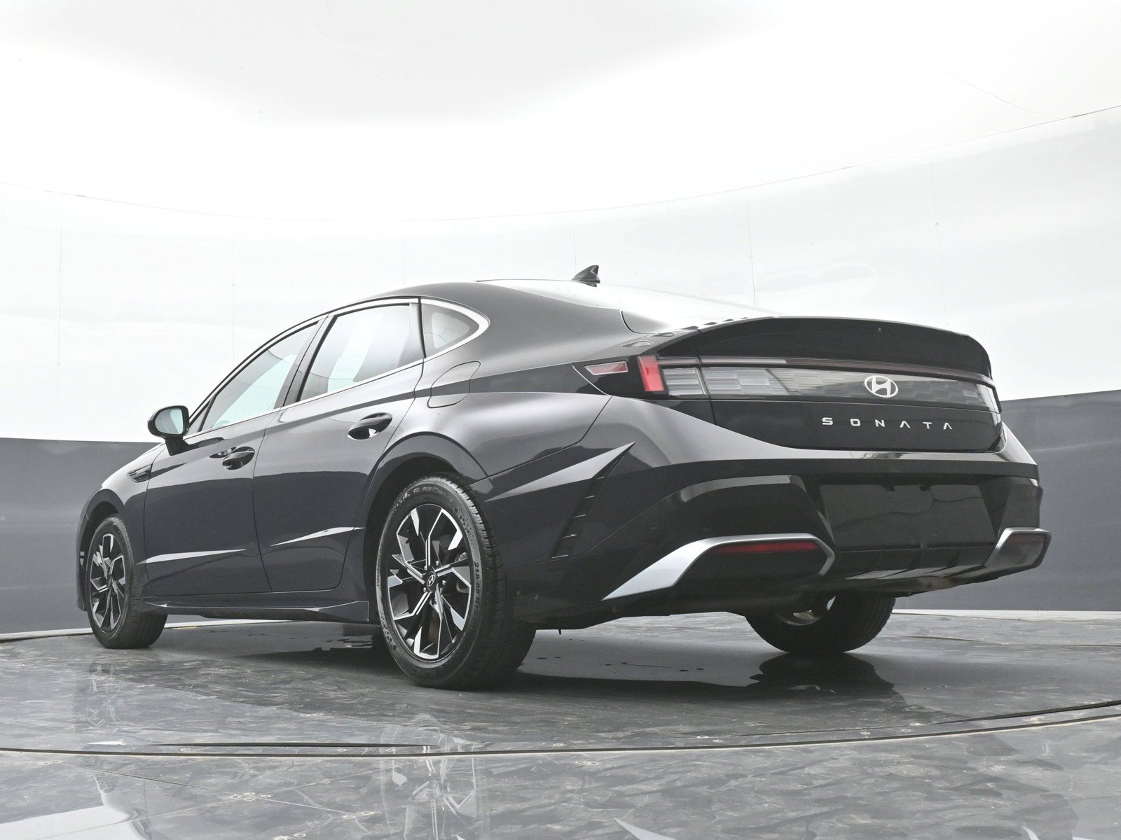 Certified 2024 Hyundai Sonata SEL FWD image 37