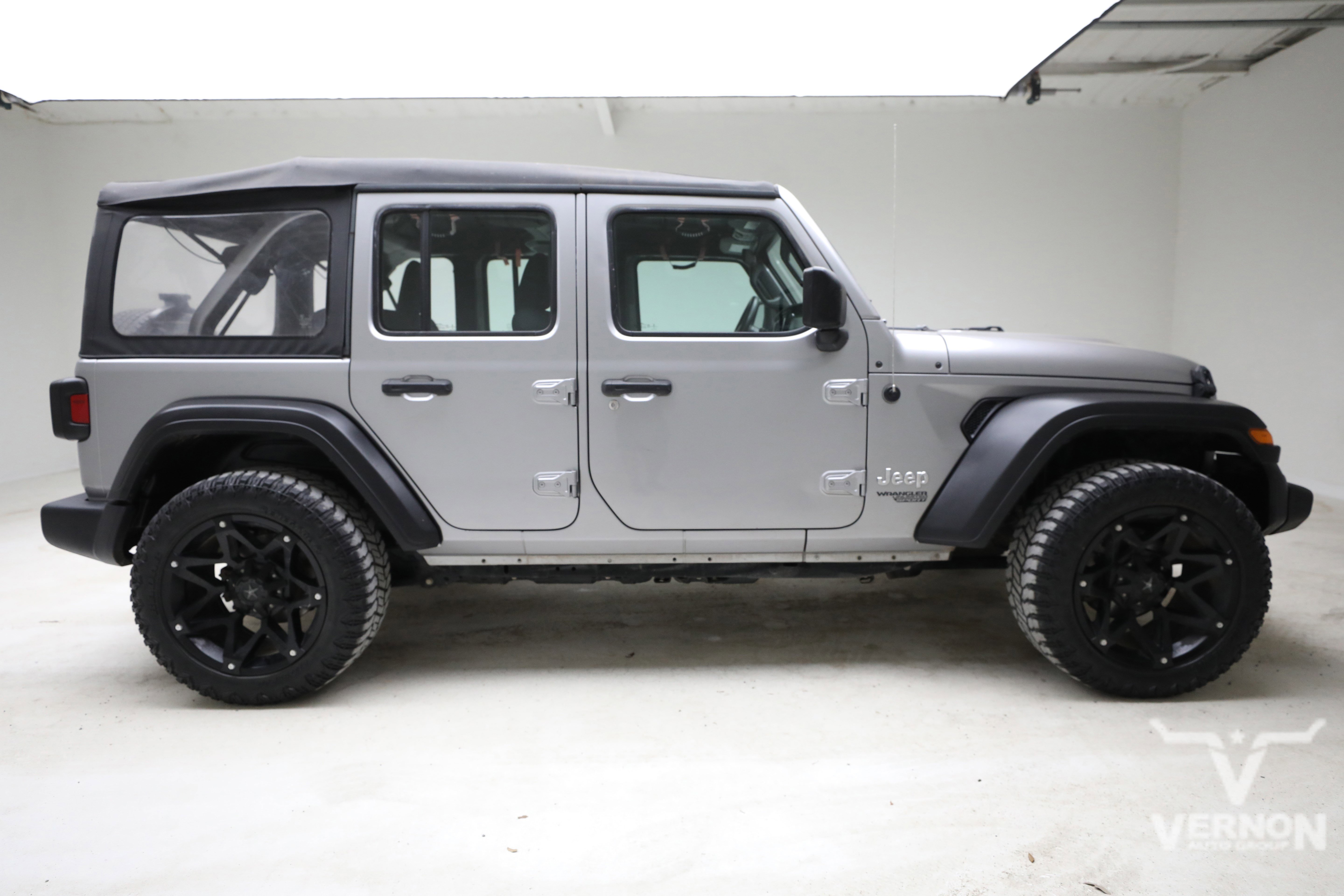 Used 2020 Jeep Wrangler Unlimited Sport AWD/4WD image 6