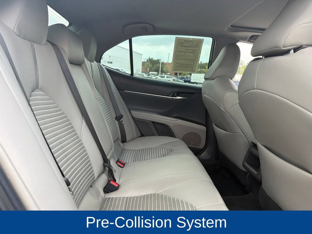 Used 2019 Toyota Camry SE w/ Carpet Mat Package FWD image 13