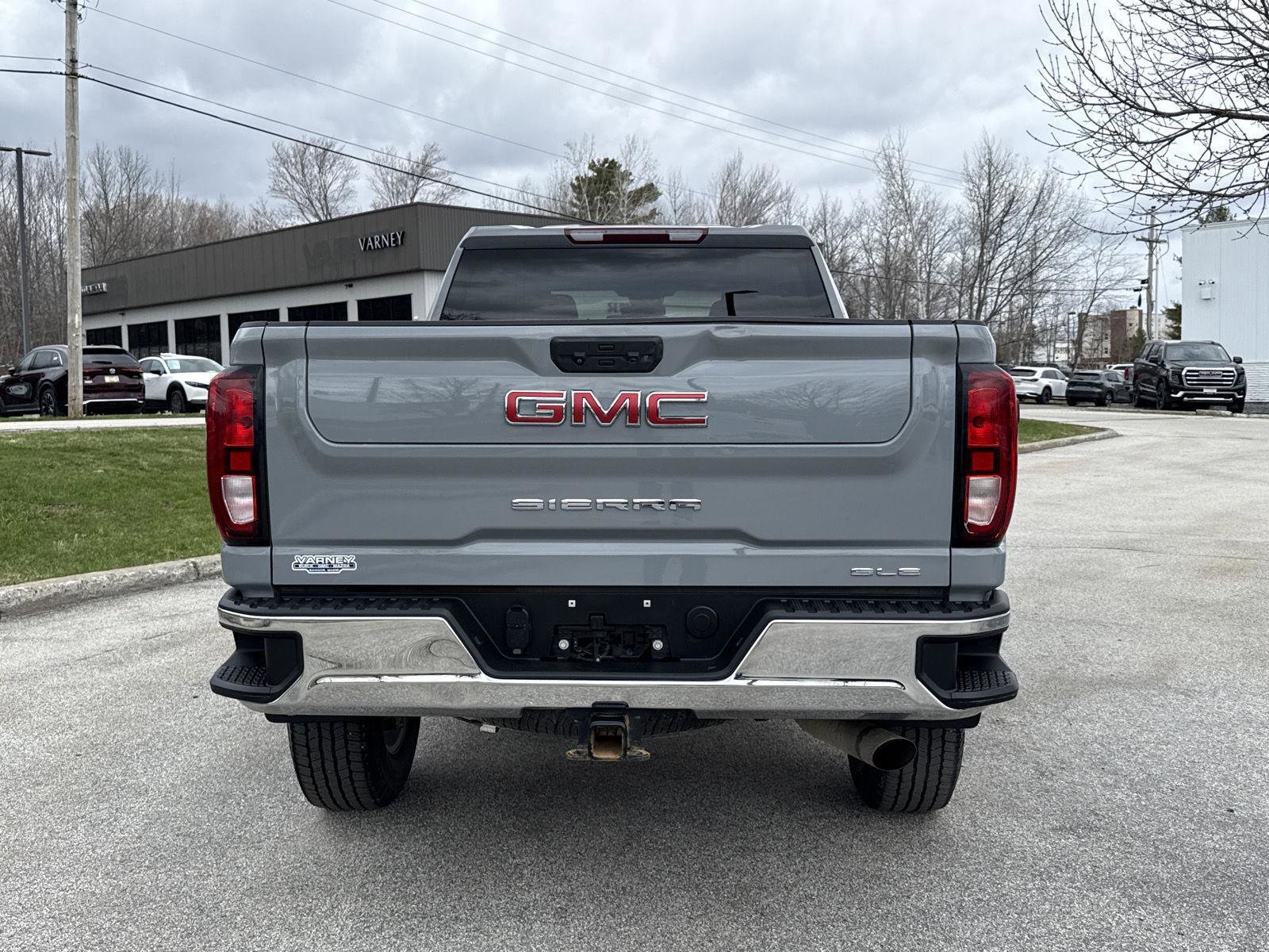 Used 2024 GMC Sierra 2500 SLE w/ SLE Convenience Package image 8