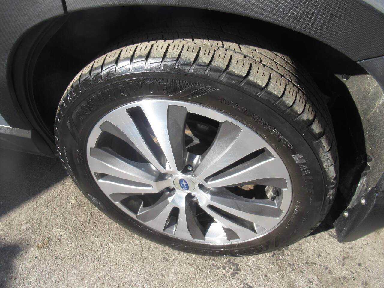 Used 2019 Subaru Ascent Premium AWD/4WD image 14