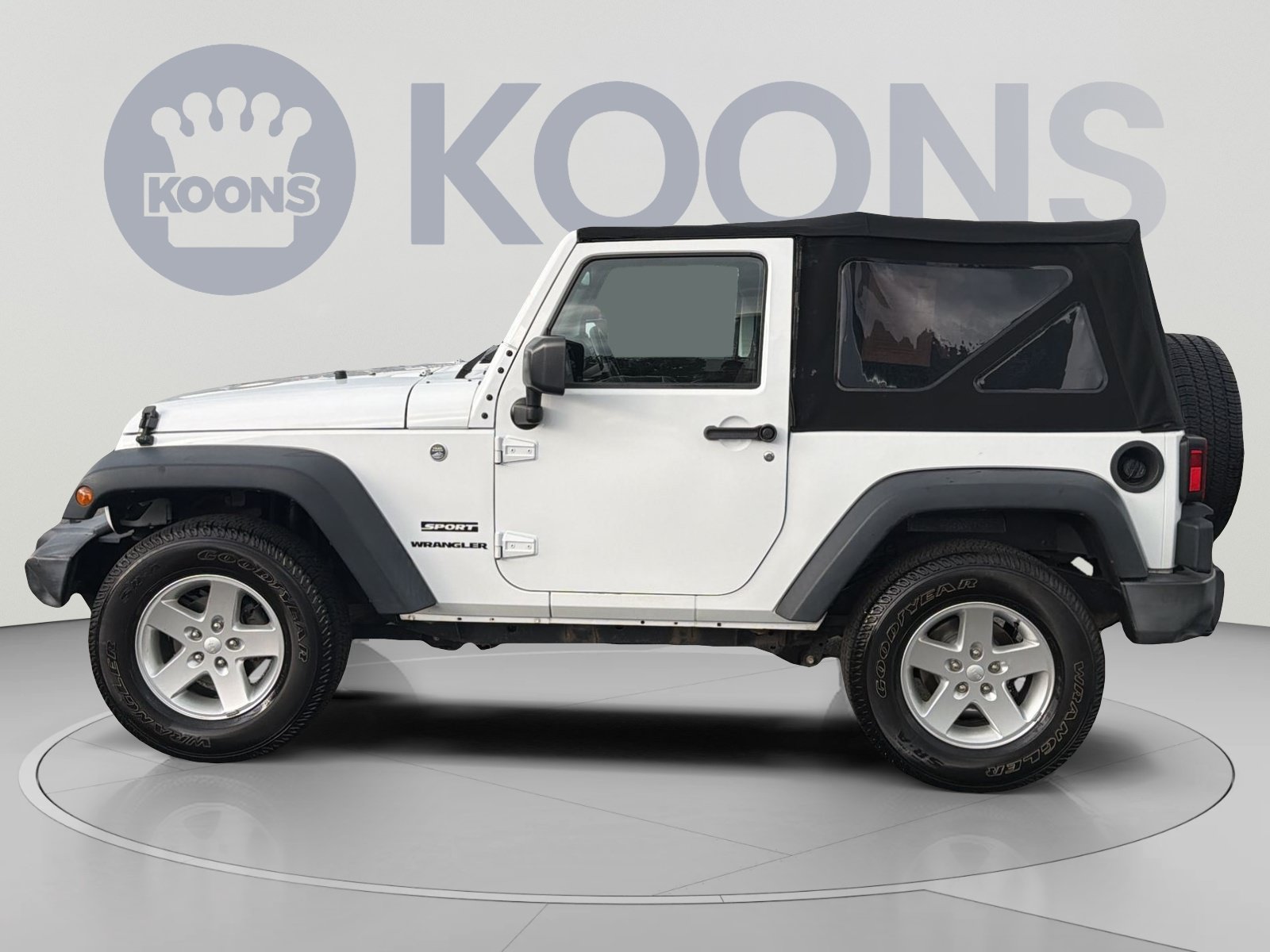 Used 2016 Jeep Wrangler Sport w/ Quick Order Package 24S AWD/4WD image 2