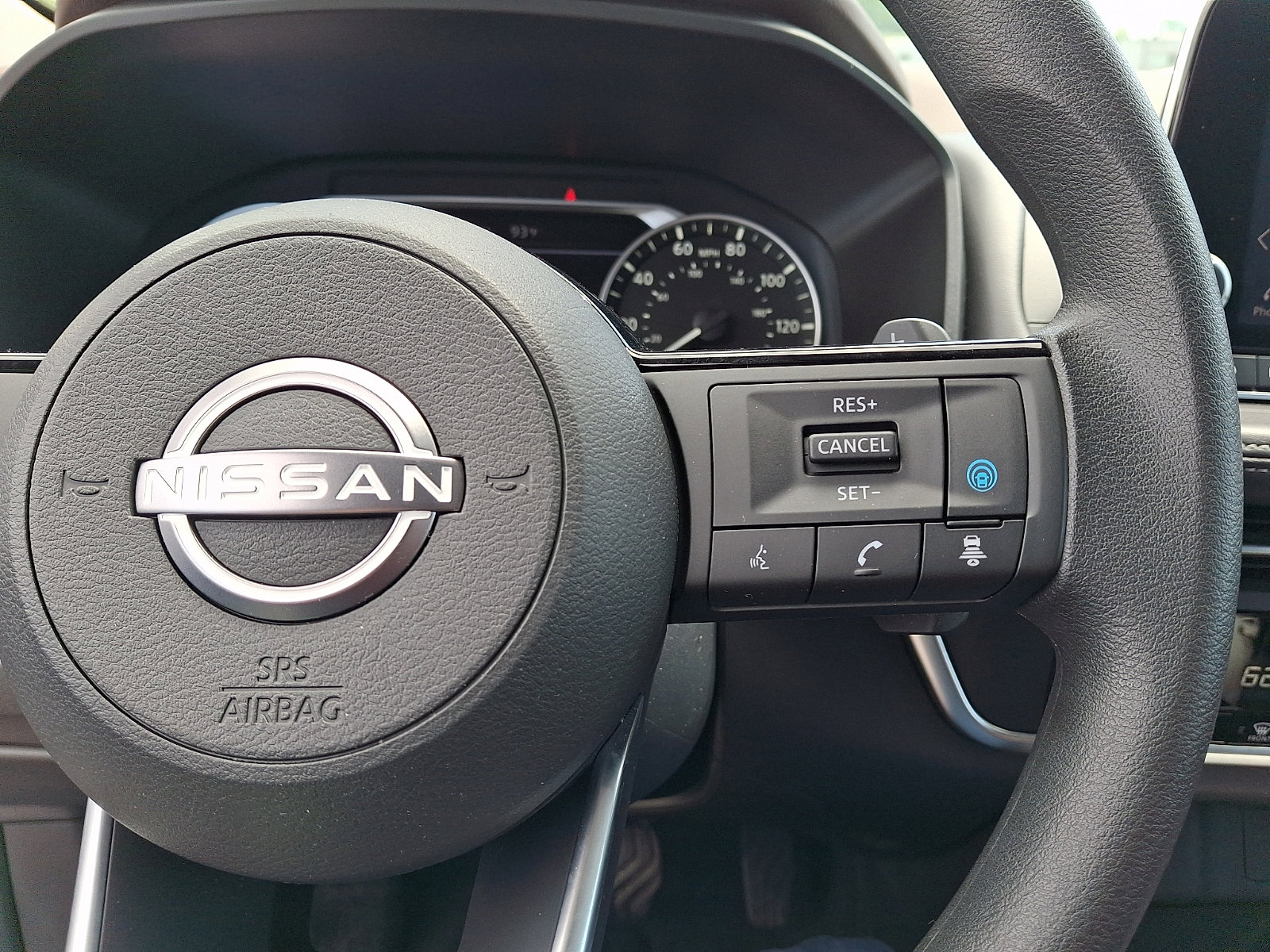 Used 2023 Nissan Rogue SV AWD/4WD image 22
