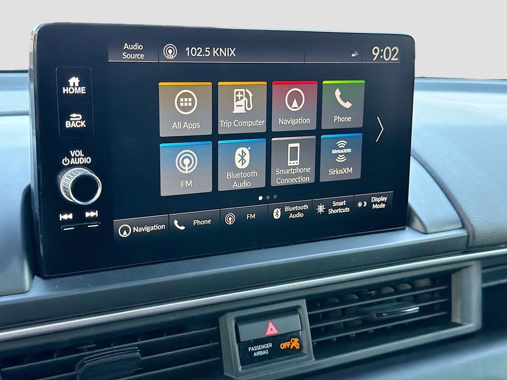 Used 2025 Honda Pilot Touring image 15