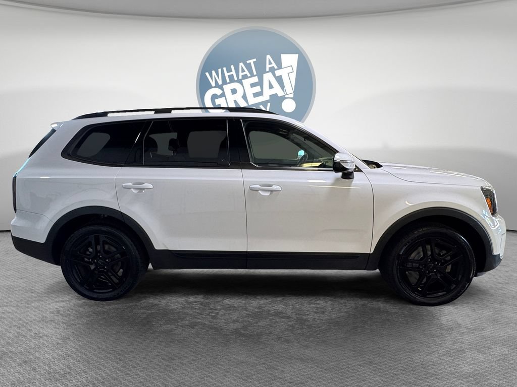 Certified 2025 Kia Telluride SX Prestige X-Line AWD/4WD image 2