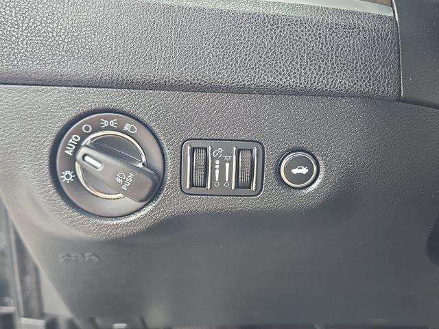 Used 2016 Chrysler 300 C w/ Safetytec Group II RWD image 23