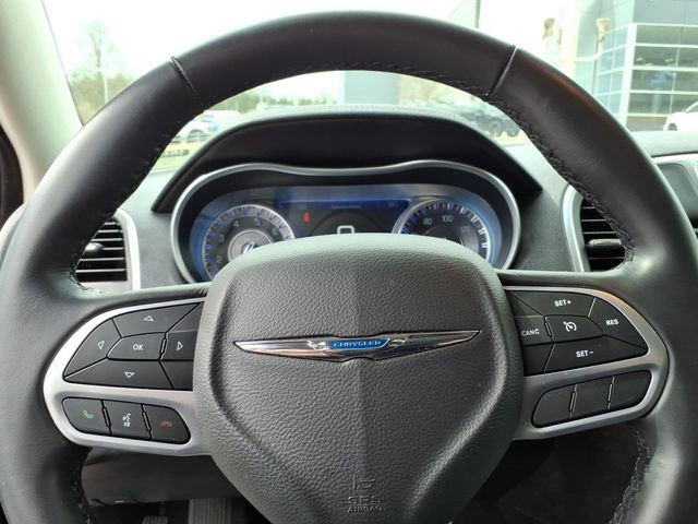 Used 2021 Chrysler 300 Touring L image 21