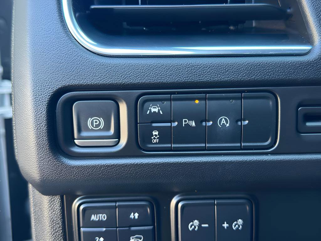 Used 2023 Chevrolet Suburban RST image 29