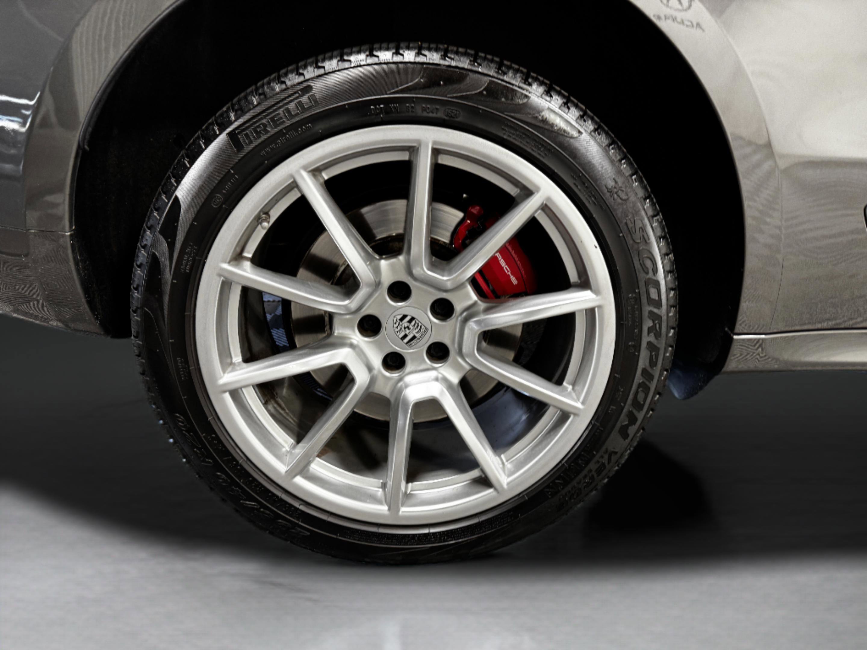 Used 2016 Porsche Macan Turbo image 71