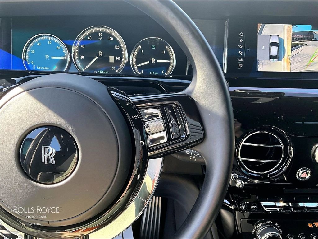 Used 2020 Rolls-Royce Phantom Sedan image 18