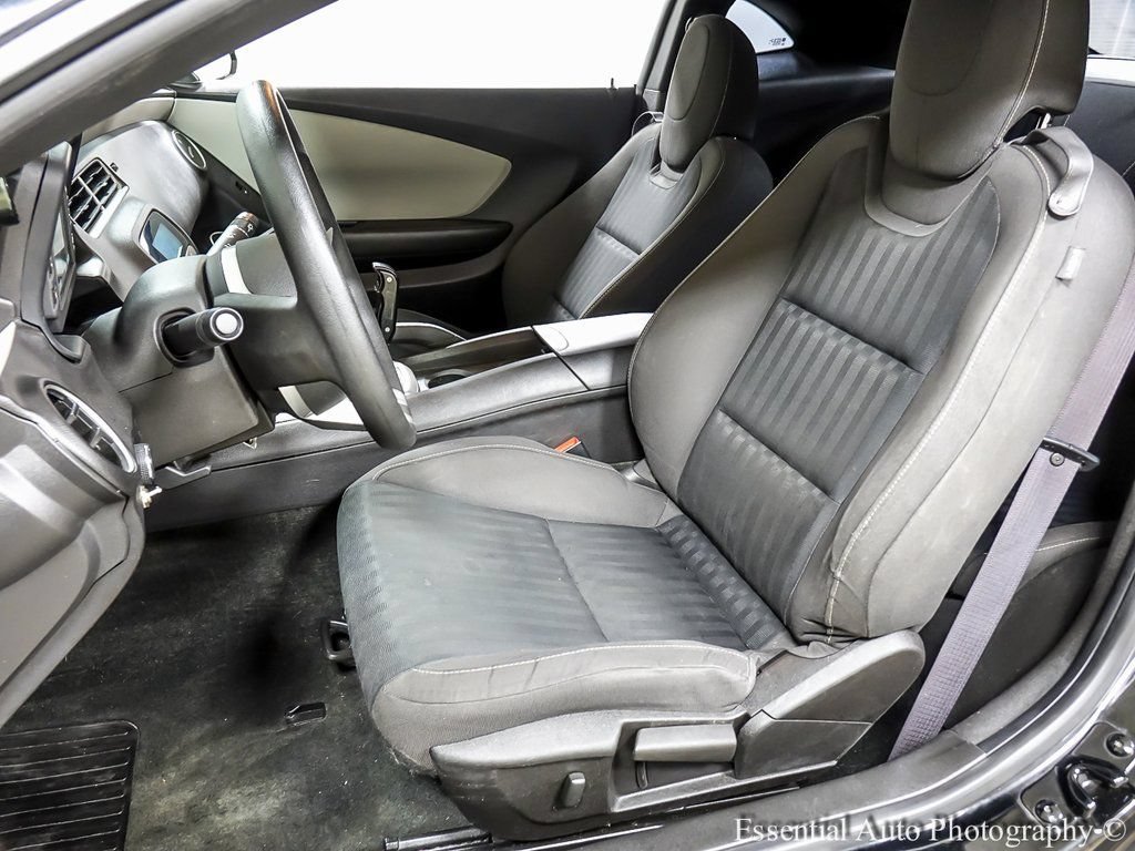 Used 2011 Chevrolet Camaro LS w/ Bluetooth Package RWD image 9