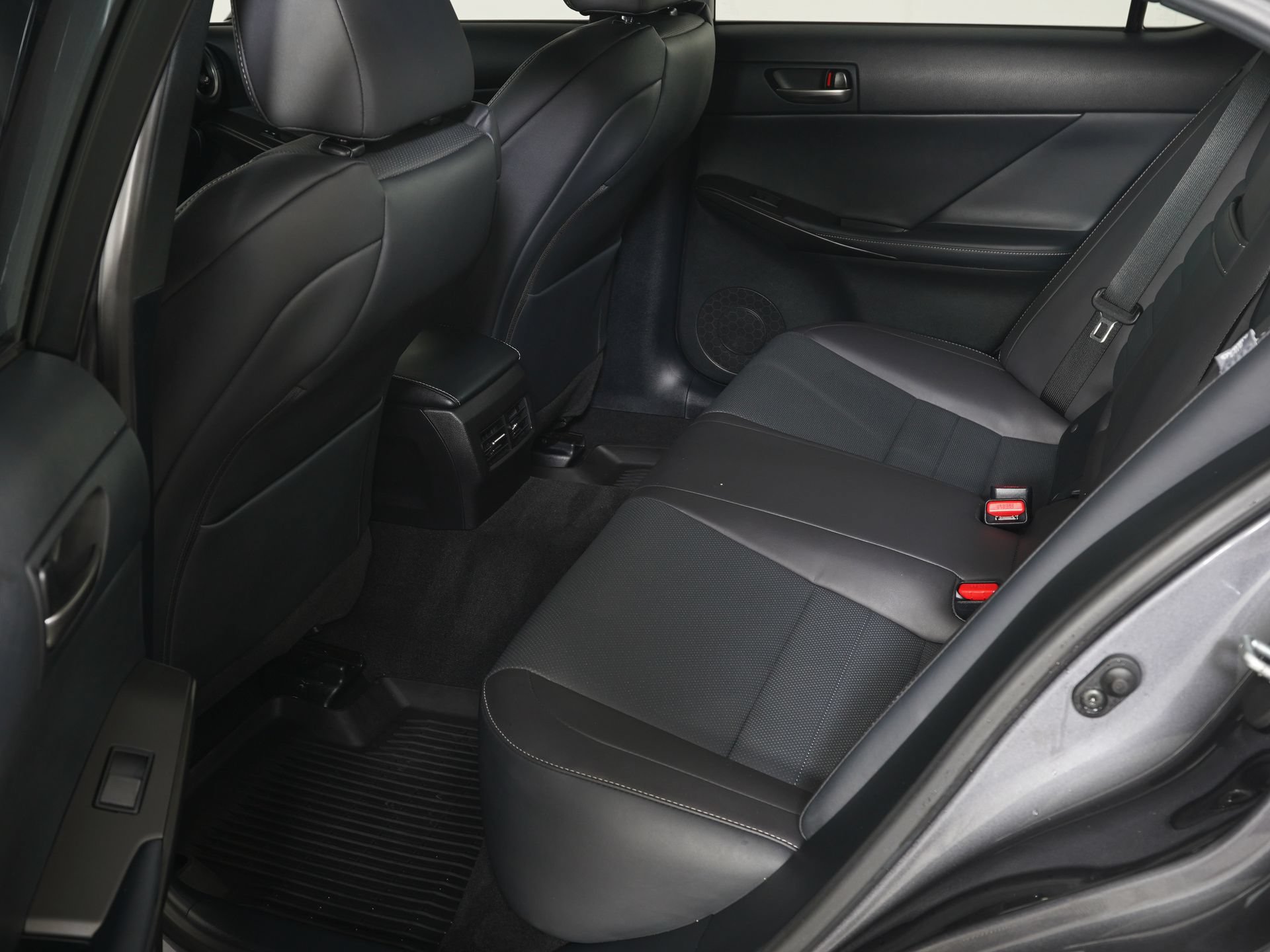 Used 2022 Lexus IS 350 F Sport AWD/4WD image 11