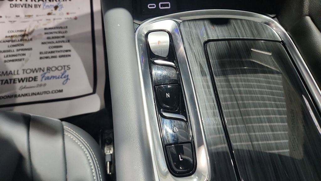 Used 2024 Buick Enclave Essence w/ Experience Buick Package image 24