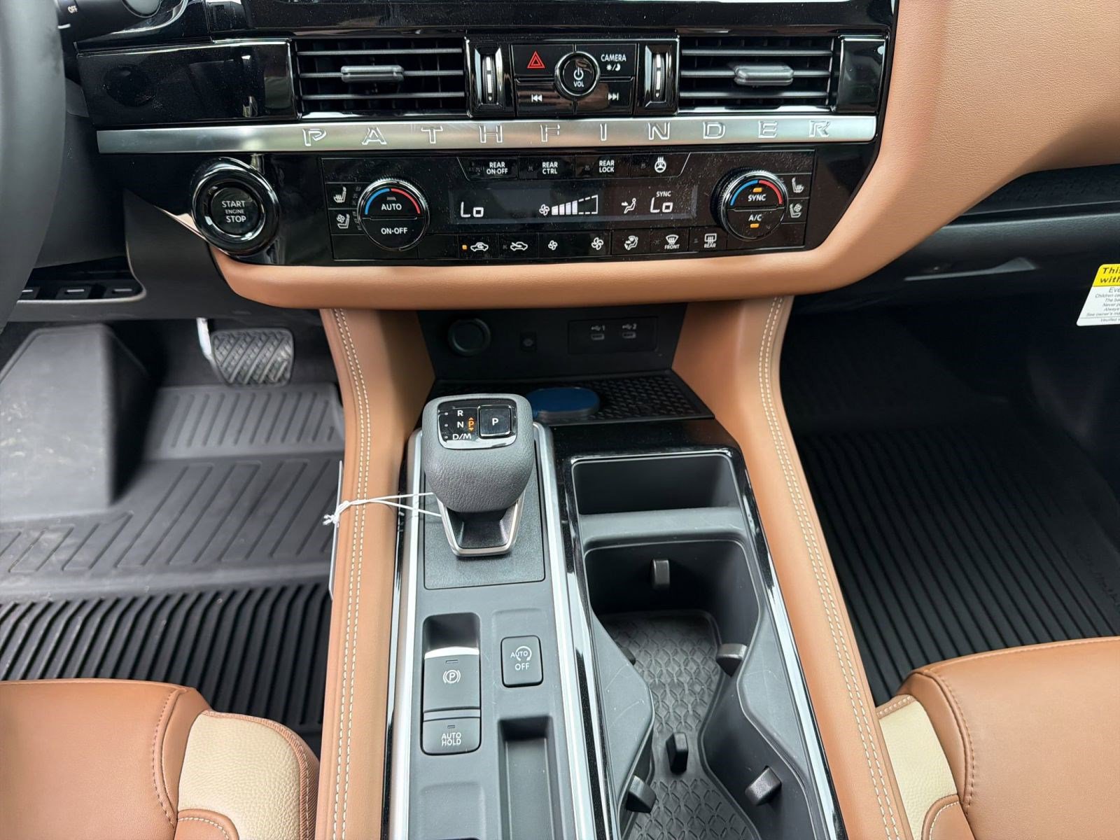 New 2026 Nissan Pathfinder Platinum w/ Lighting Package image 24