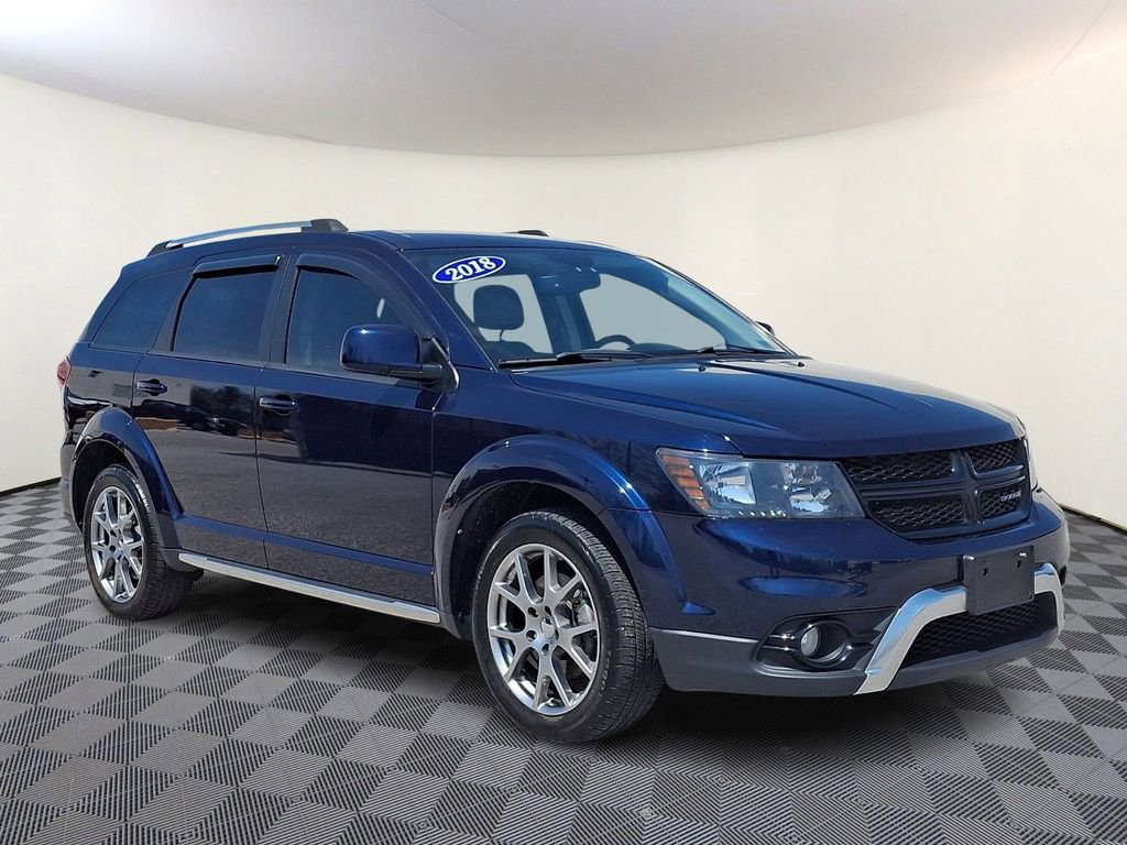 Used 2018 Dodge Journey Crossroad w/ Nav & Sun Group image 1