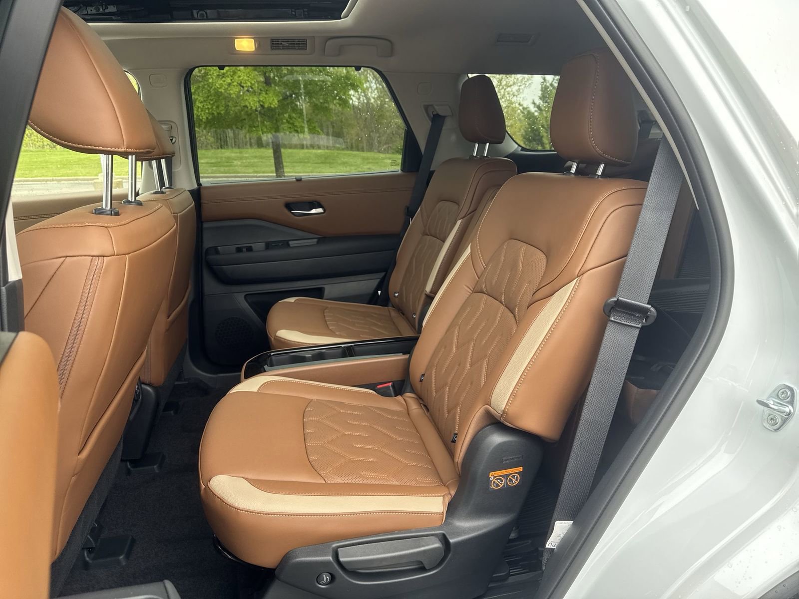 Used 2026 Nissan Pathfinder Platinum AWD/4WD image 14