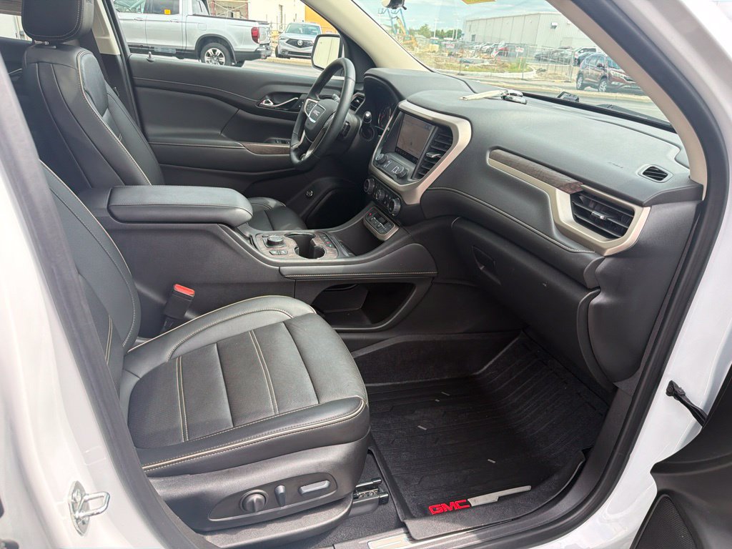 Used 2023 GMC Acadia Denali w/ Denali Ultimate Package AWD/4WD image 36