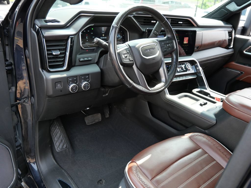 Certified 2024 GMC Sierra 3500 Denali Ultimate AWD/4WD image 16