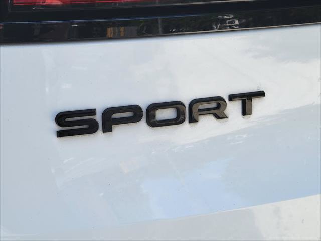 Used 2024 Land Rover Range Rover Sport Dynamic SE AWD/4WD image 9