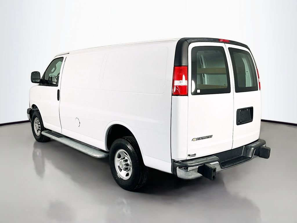 Used 2024 Chevrolet Express 2500 w/ Driver Convenience Package RWD image 5