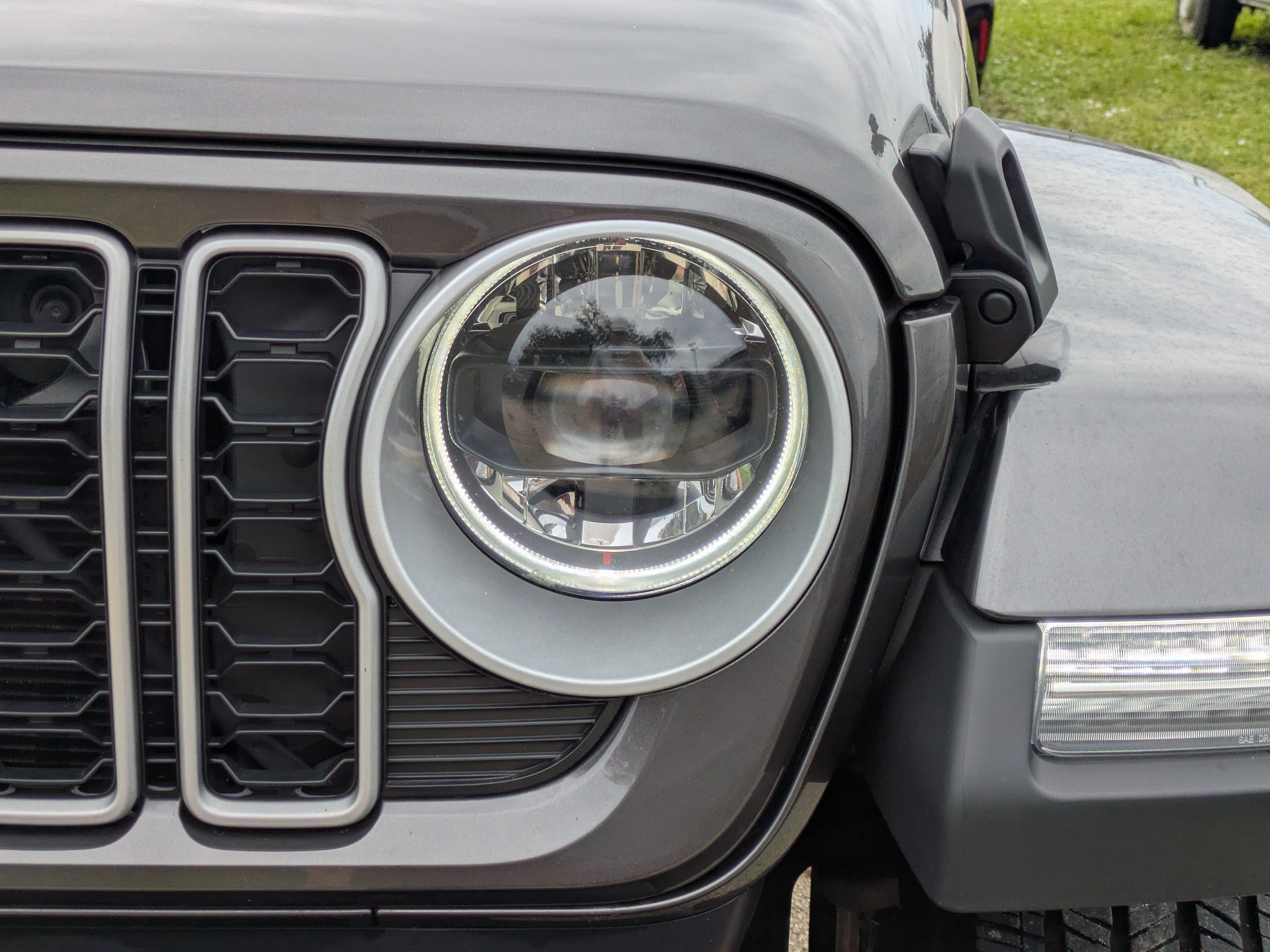 Used 2026 Jeep Wrangler Unlimited Sahara AWD/4WD image 10