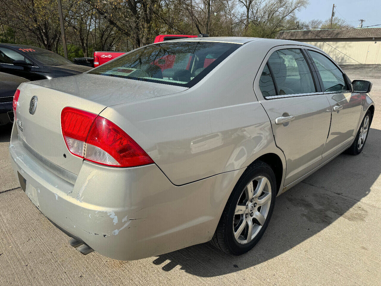 Used 2010 Mercury Milan Premier image 7