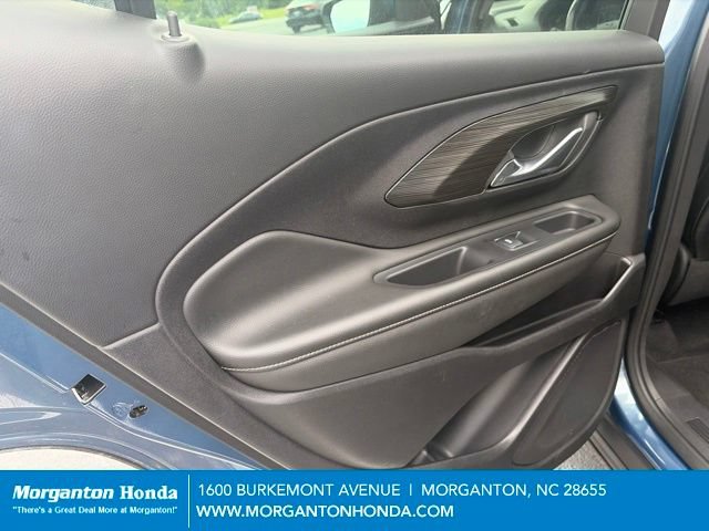 Used 2024 GMC Terrain SLT AWD/4WD image 22