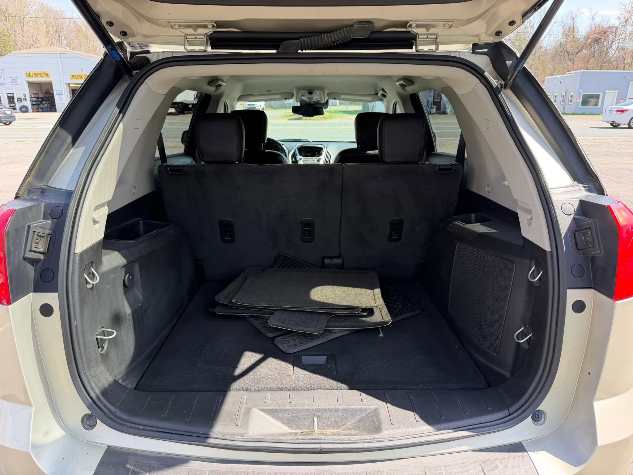 Used 2015 GMC Terrain SLT w/ Safety Package image 13