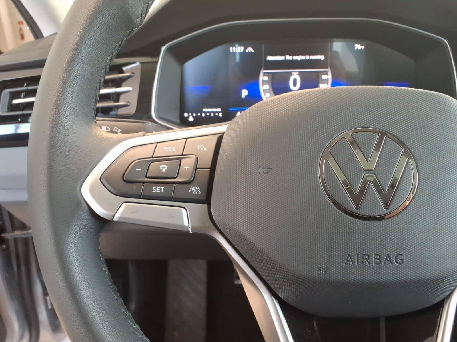 Used 2026 Volkswagen Jetta SE FWD image 17