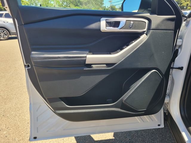 Certified 2020 Ford Explorer XLT w/ Equipment Group 202A AWD/4WD image 16