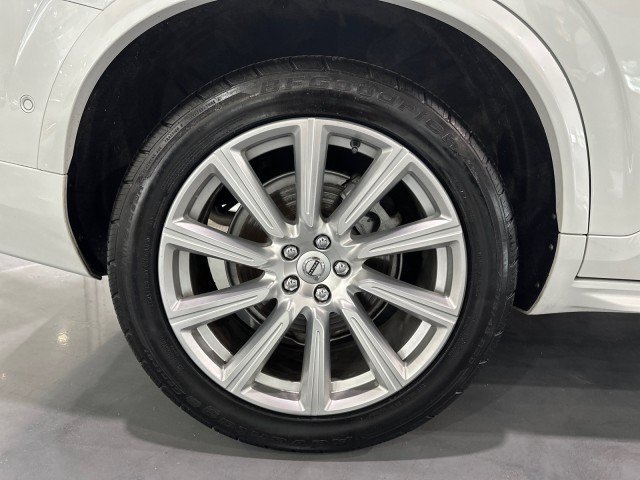 Used 2017 Volvo XC90 T6 Inscription w/ Vision Package AWD/4WD image 9