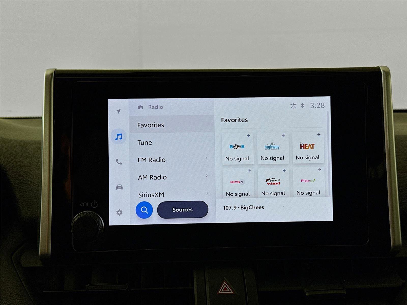 Used 2023 Toyota RAV4 XLE w/ Convenience Package image 15