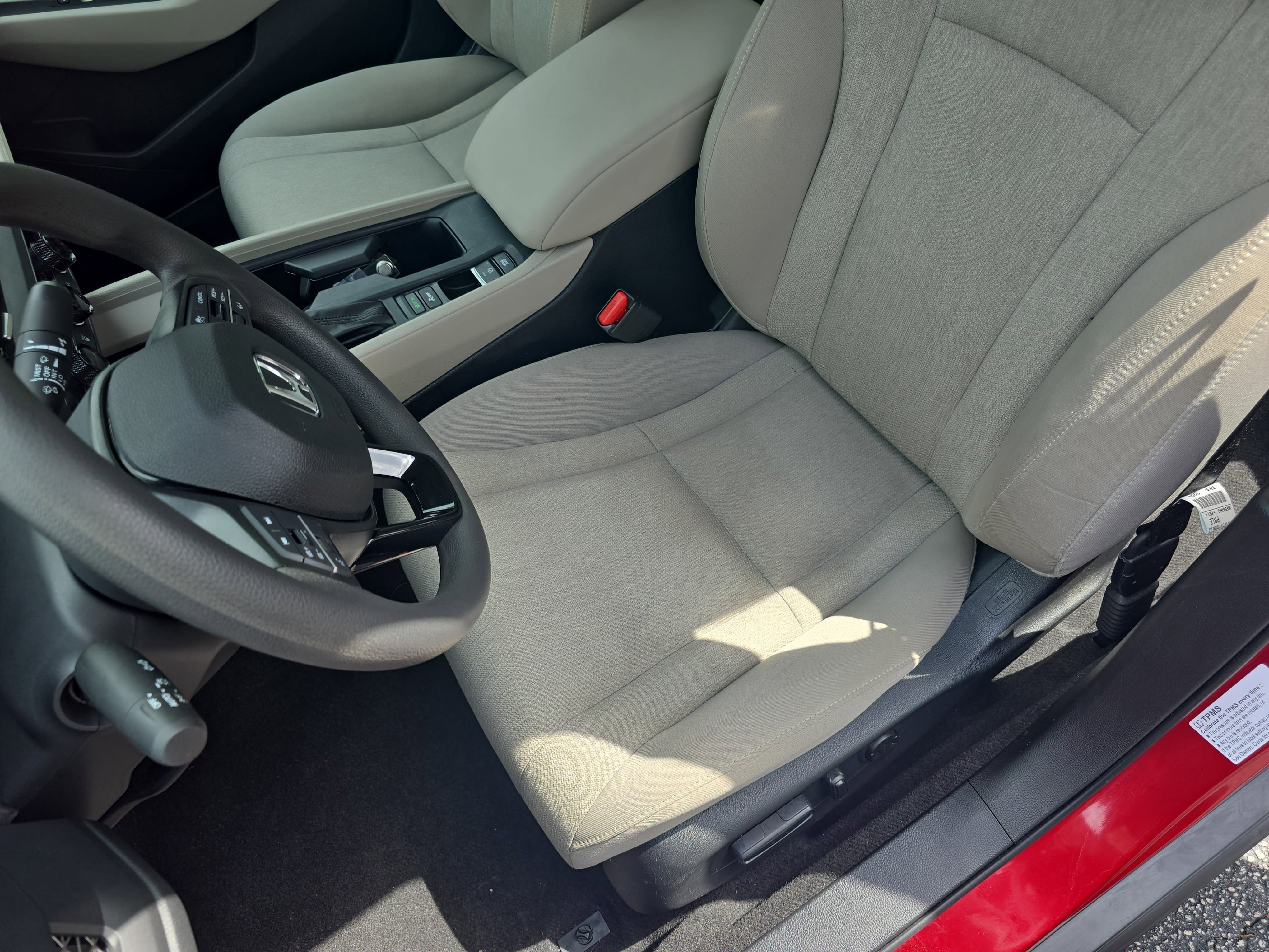 Used 2023 Honda Accord EX image 14