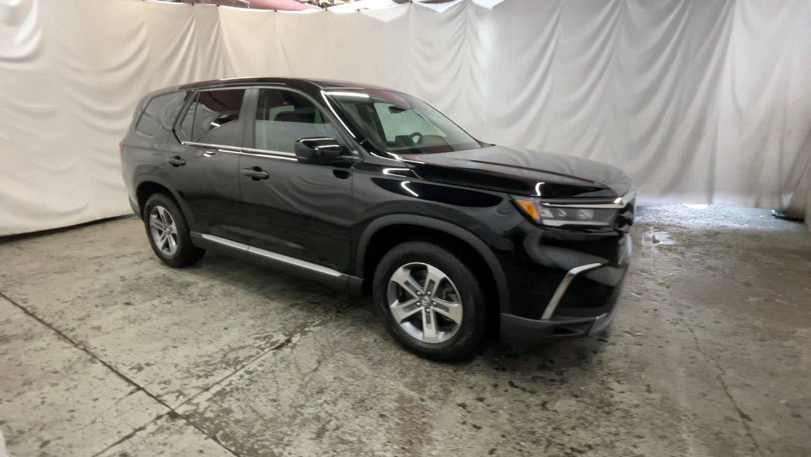 Certified 2025 Honda Pilot EX-L image 3