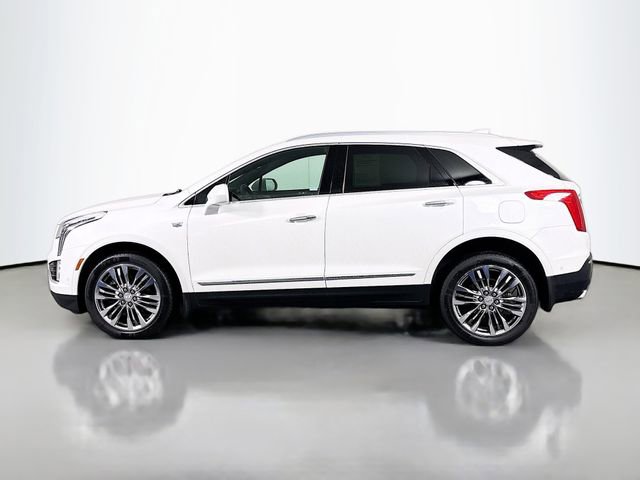 Used 2017 Cadillac XT5 Premium Luxury w/ Driver Assist Package image 4