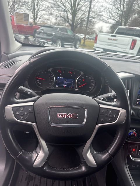Used 2021 GMC Terrain SLE w/ Driver Convenience Package image 3