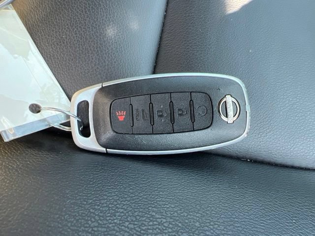Used 2026 Nissan Rogue SL FWD image 36