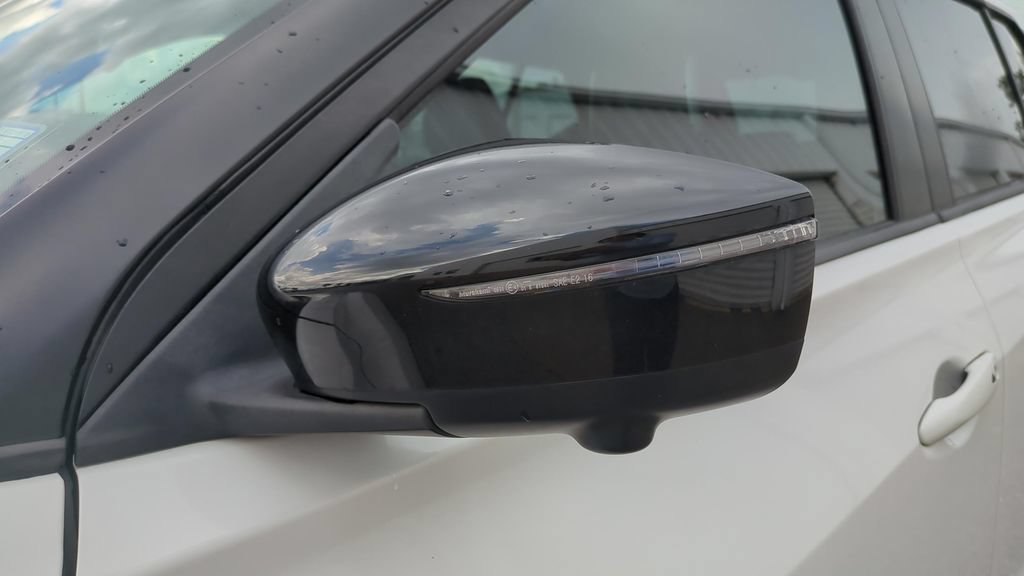 Certified 2024 Nissan Kicks SR w/ SR Premium Package FWD image 11