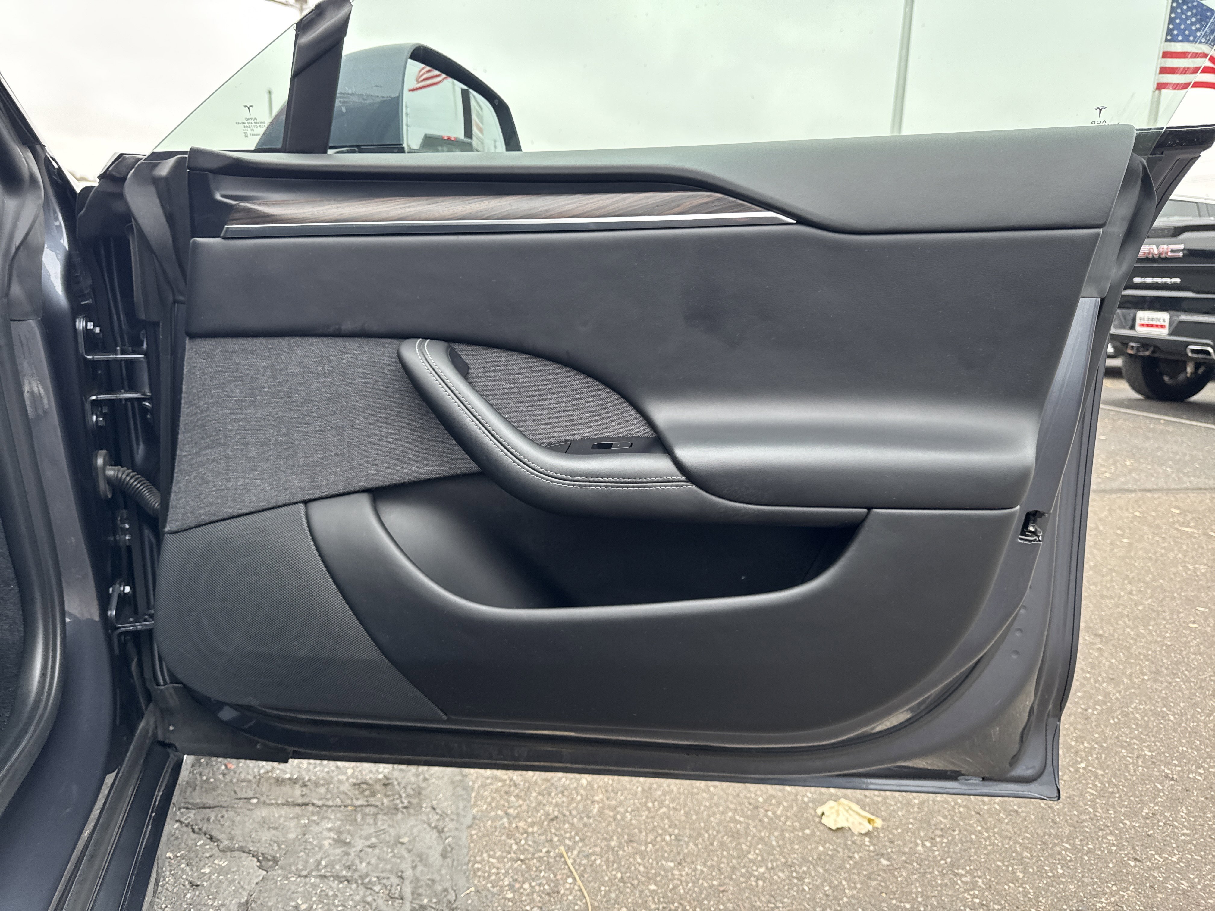 Used 2022 Tesla Model S image 27