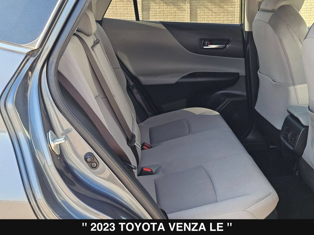 Used 2023 Toyota Venza LE AWD/4WD image 26