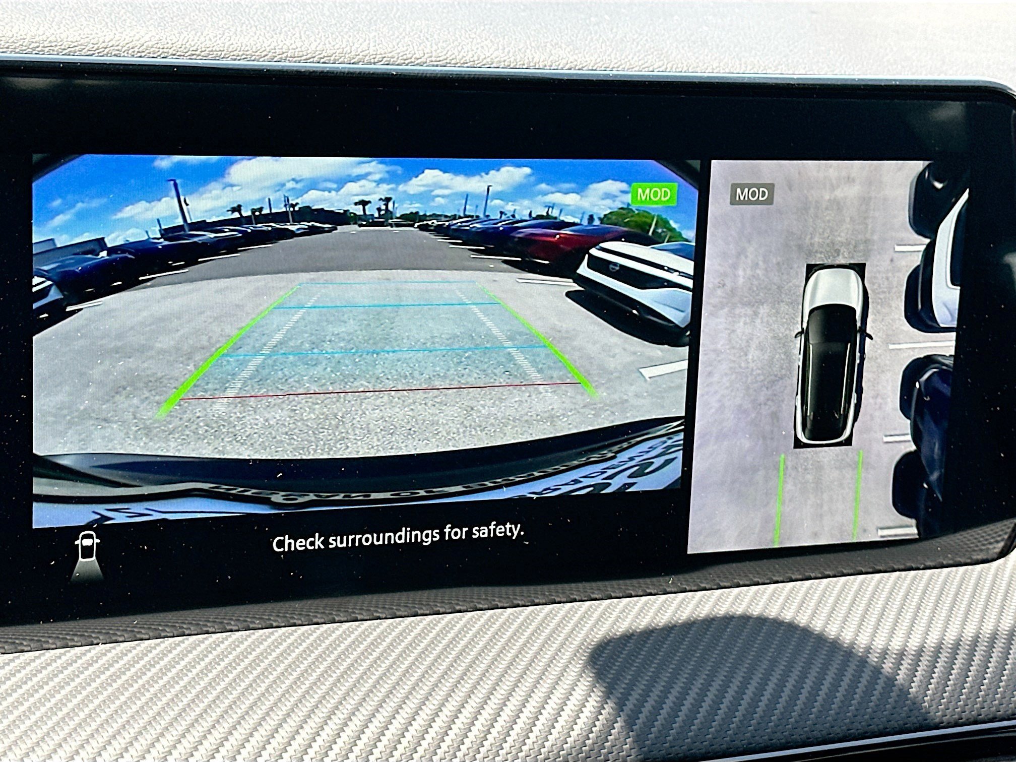 New 2025 Nissan Kicks SR FWD image 8
