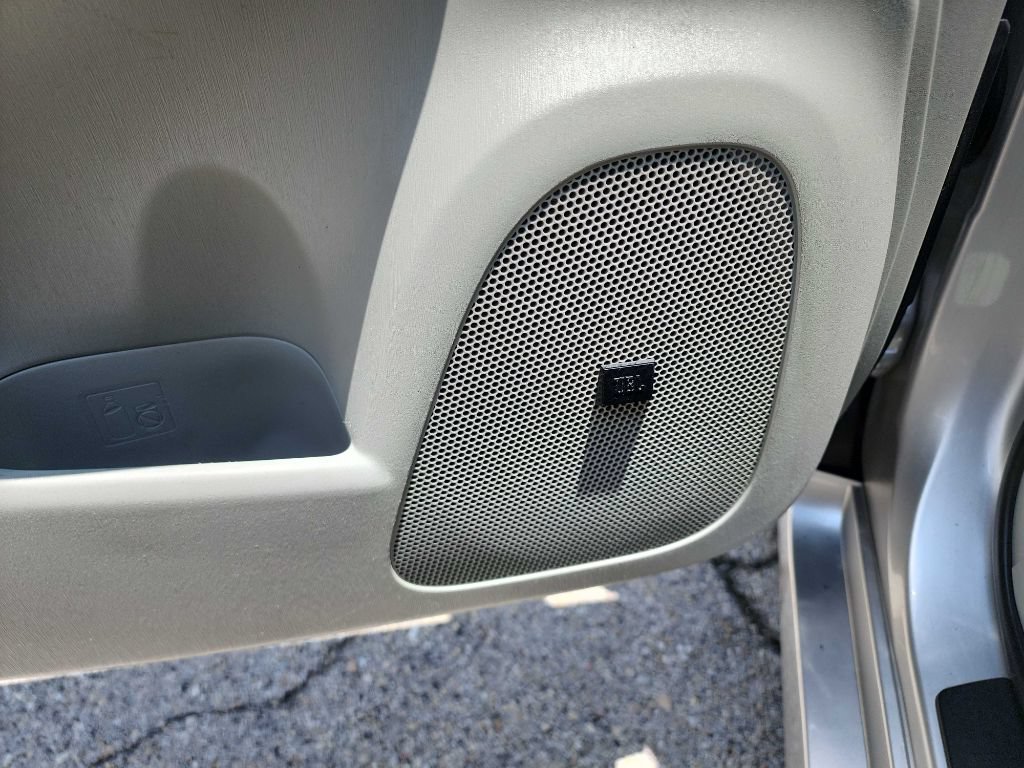 Used 2010 Toyota Prius Three FWD image 14