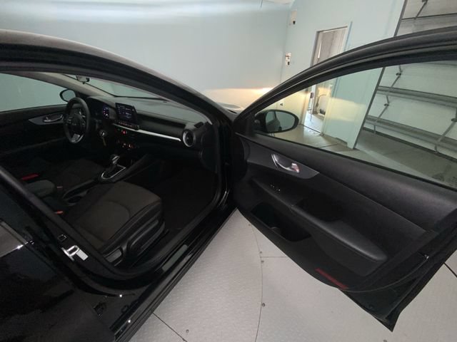 Used 2023 Kia Forte LXS FWD image 23