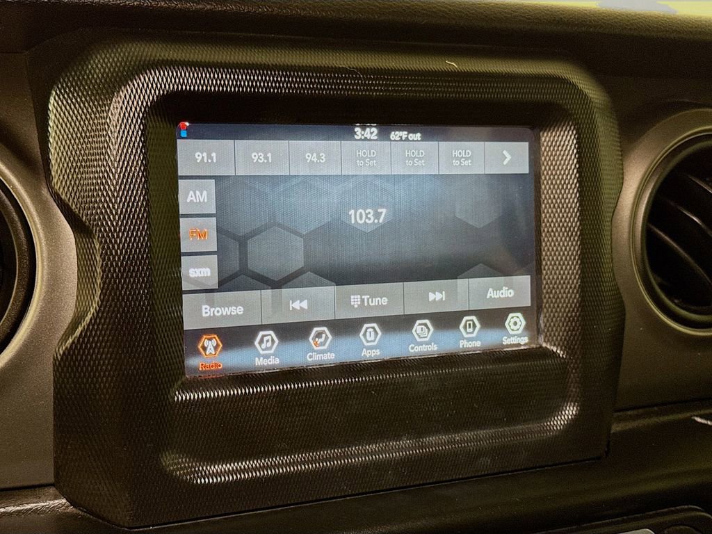 Used 2023 Jeep Wrangler Sport image 12