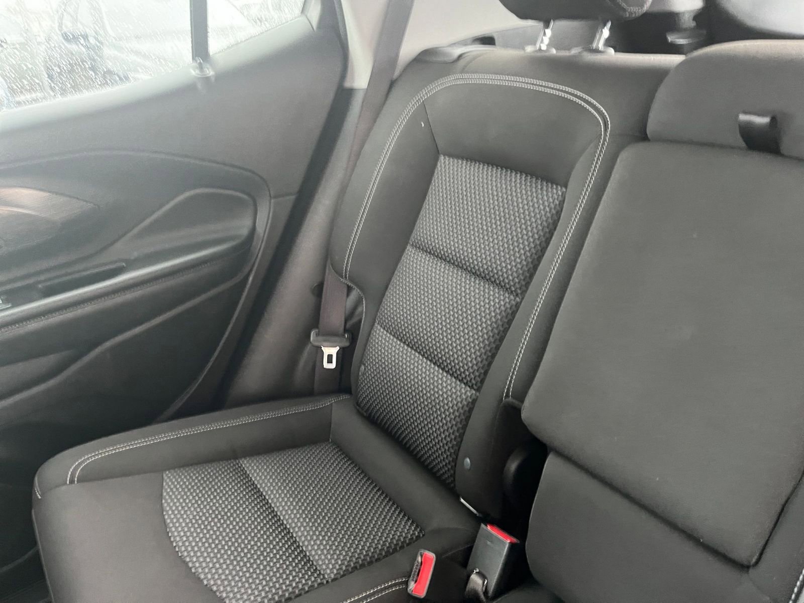 Used 2024 GMC Terrain SLE image 38