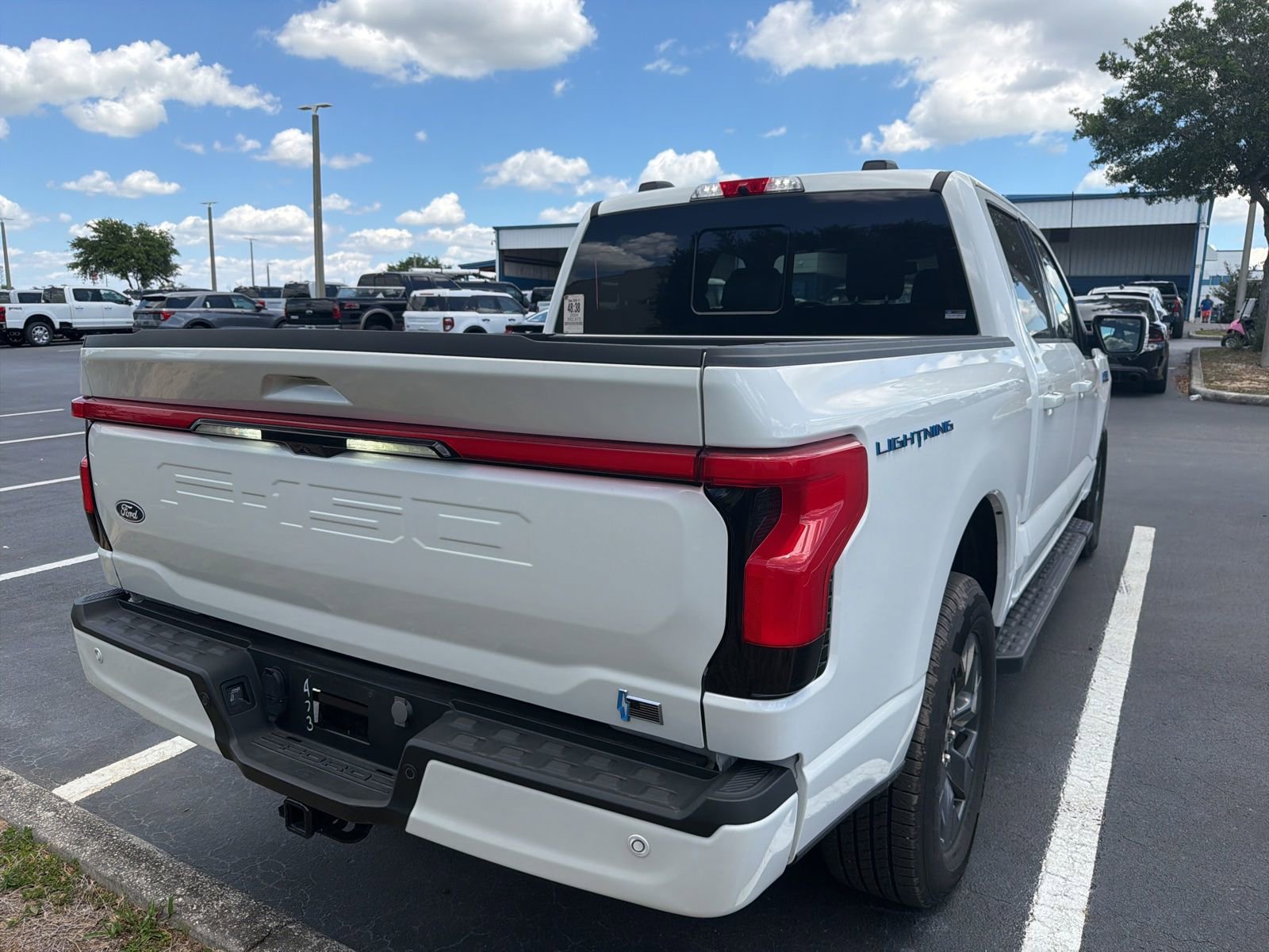 Used 2024 Ford F150 Lightning Lariat AWD/4WD image 8