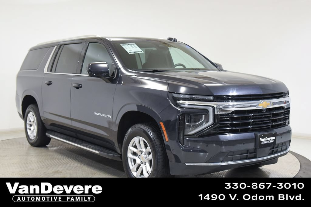 Used 2025 Chevrolet Suburban LS AWD/4WD image 1