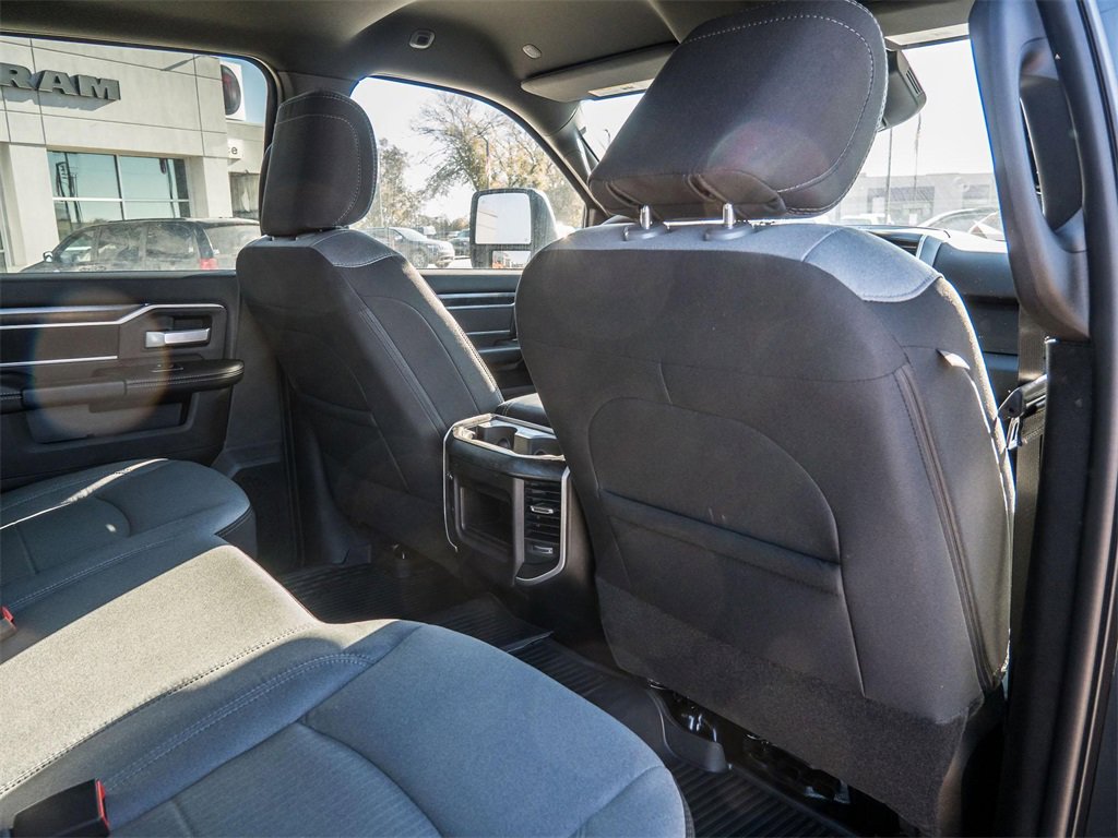 Used 2024 RAM 2500 Big Horn w/ Safety Group image 22