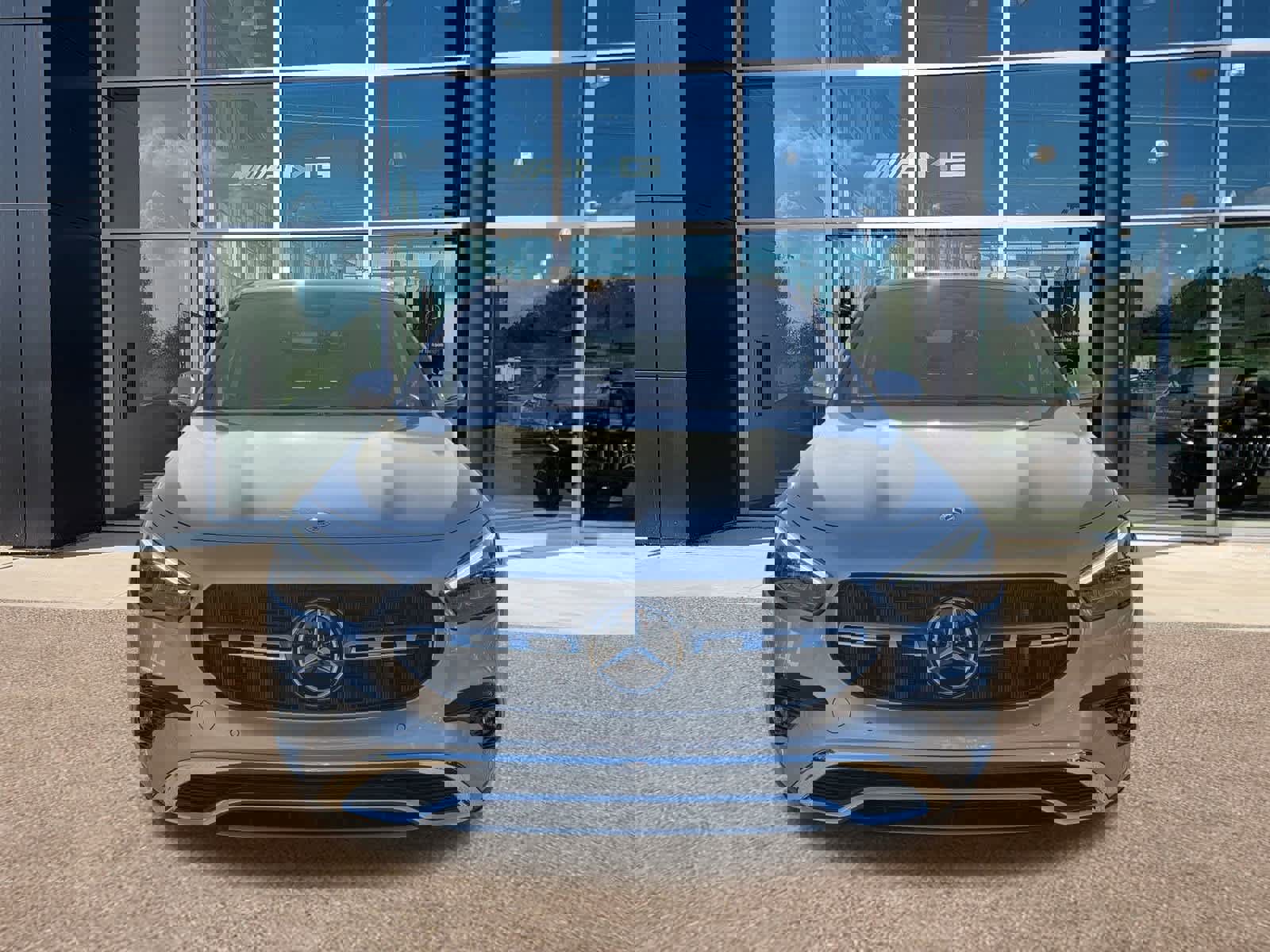 New 2026 Mercedes-Benz GLA 250 image 2