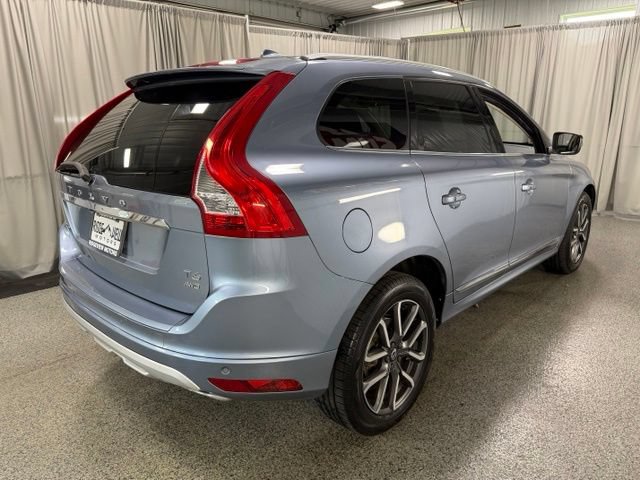 Used 2017 Volvo XC60 T6 Dynamic w/ Preferred Option Package AWD/4WD image 4